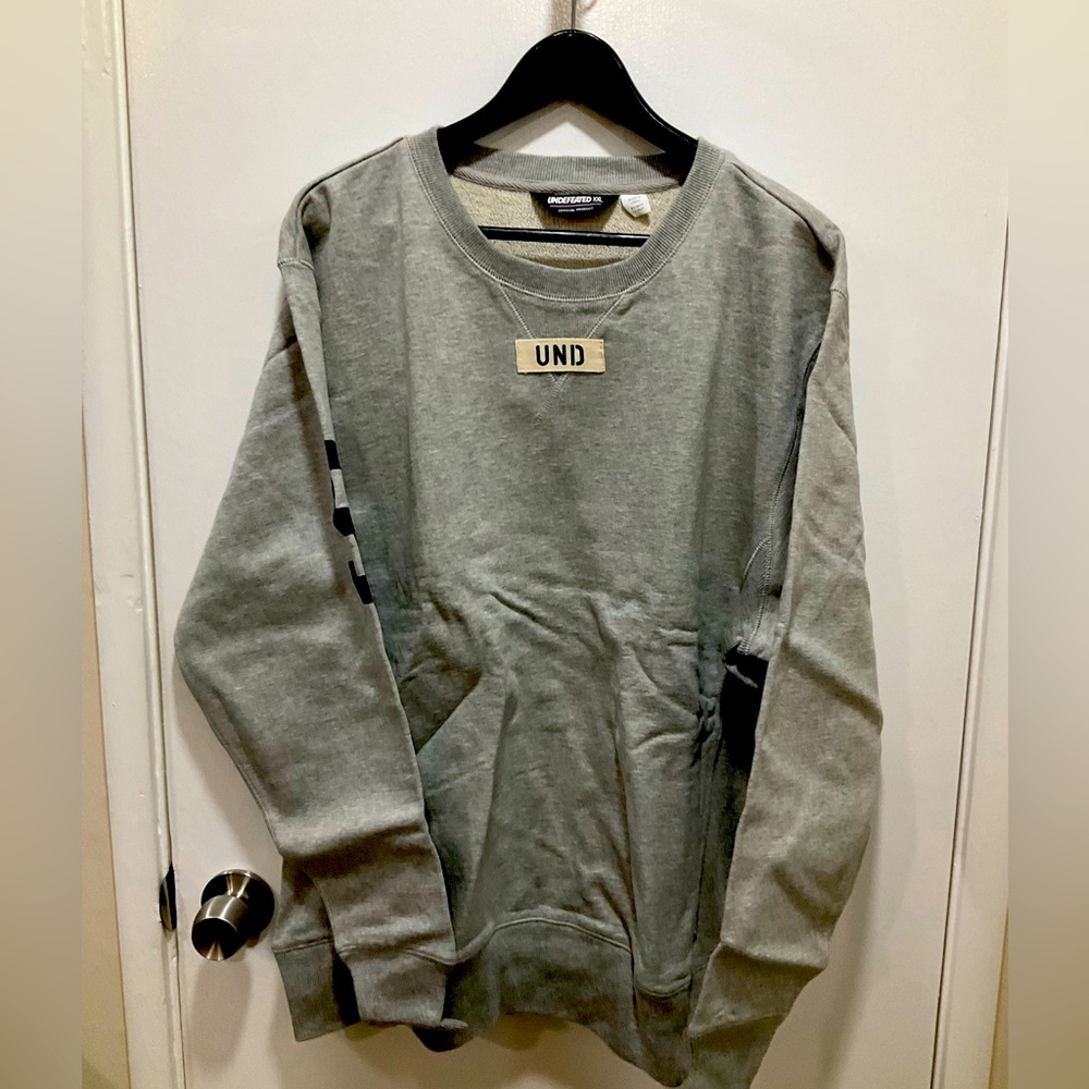 Undefeated Vintage Crewneck Sweater 5 Strikes UNDFTD Sweatshirt New